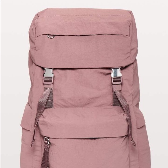 lululemon on my level backpack